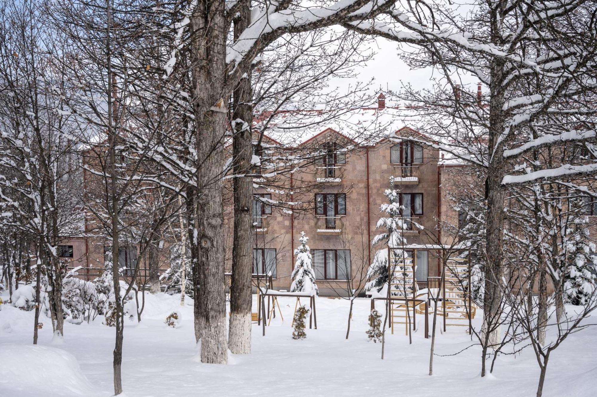 Alpina Resort By Stellar Hotels, Țaghkadzor Exterior foto